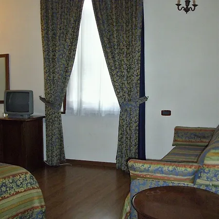 Szálloda Sebino Sarnico